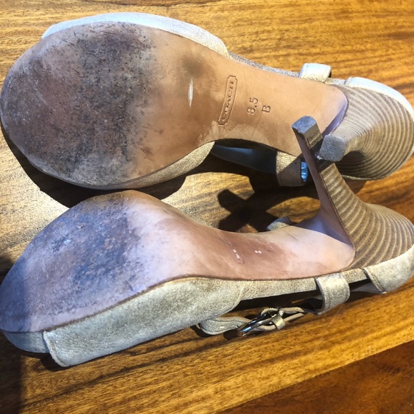 Coach Shimmey leather platform sandals - Picture 7 of 11